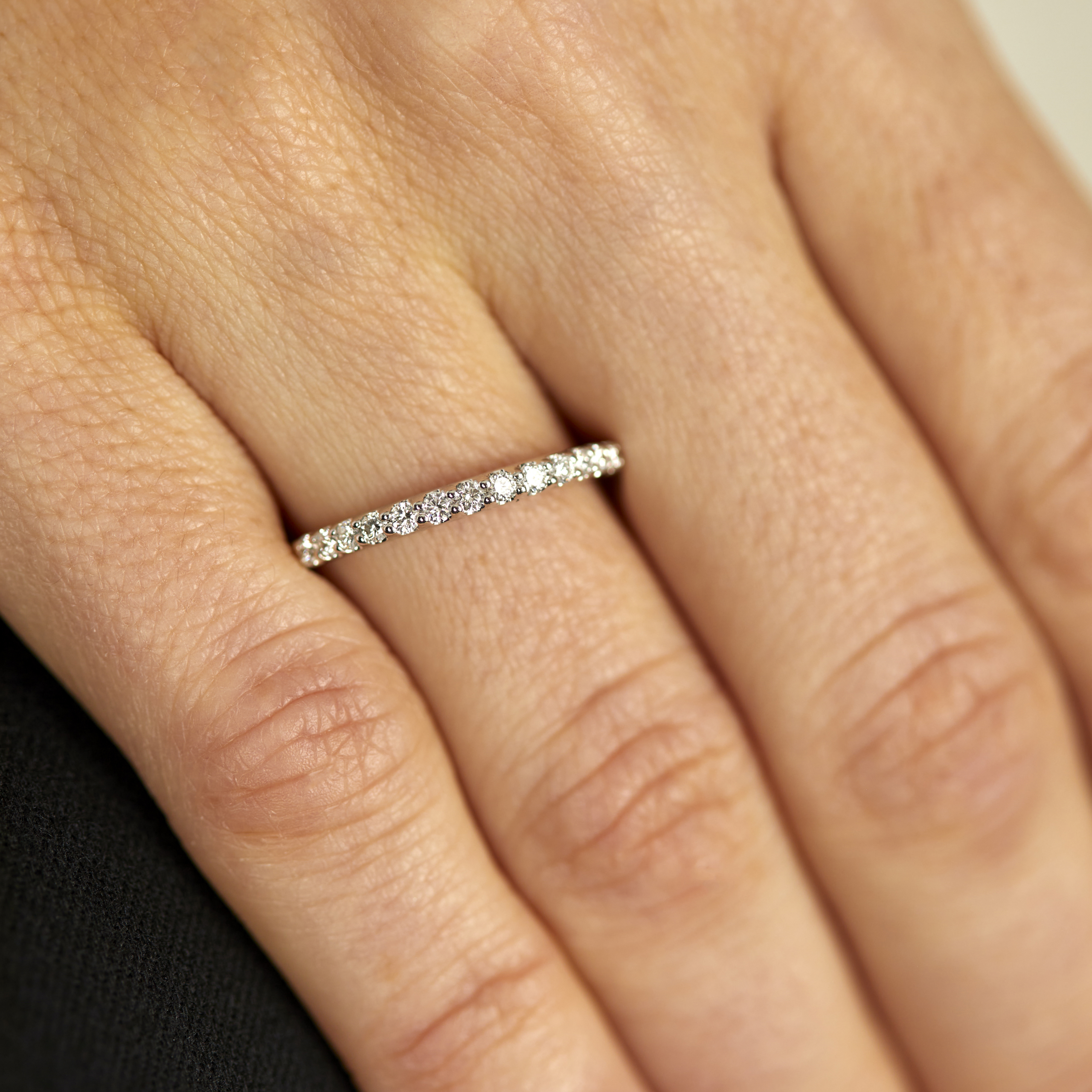 Clear Carats AneLora, alliancering i 14 kt hvidguld og 0.25 ct. diamanter 7 Clear Carats AneLora, alliancering i 14 kt hvidguld og 0.25 ct. diamanter - Billede 7