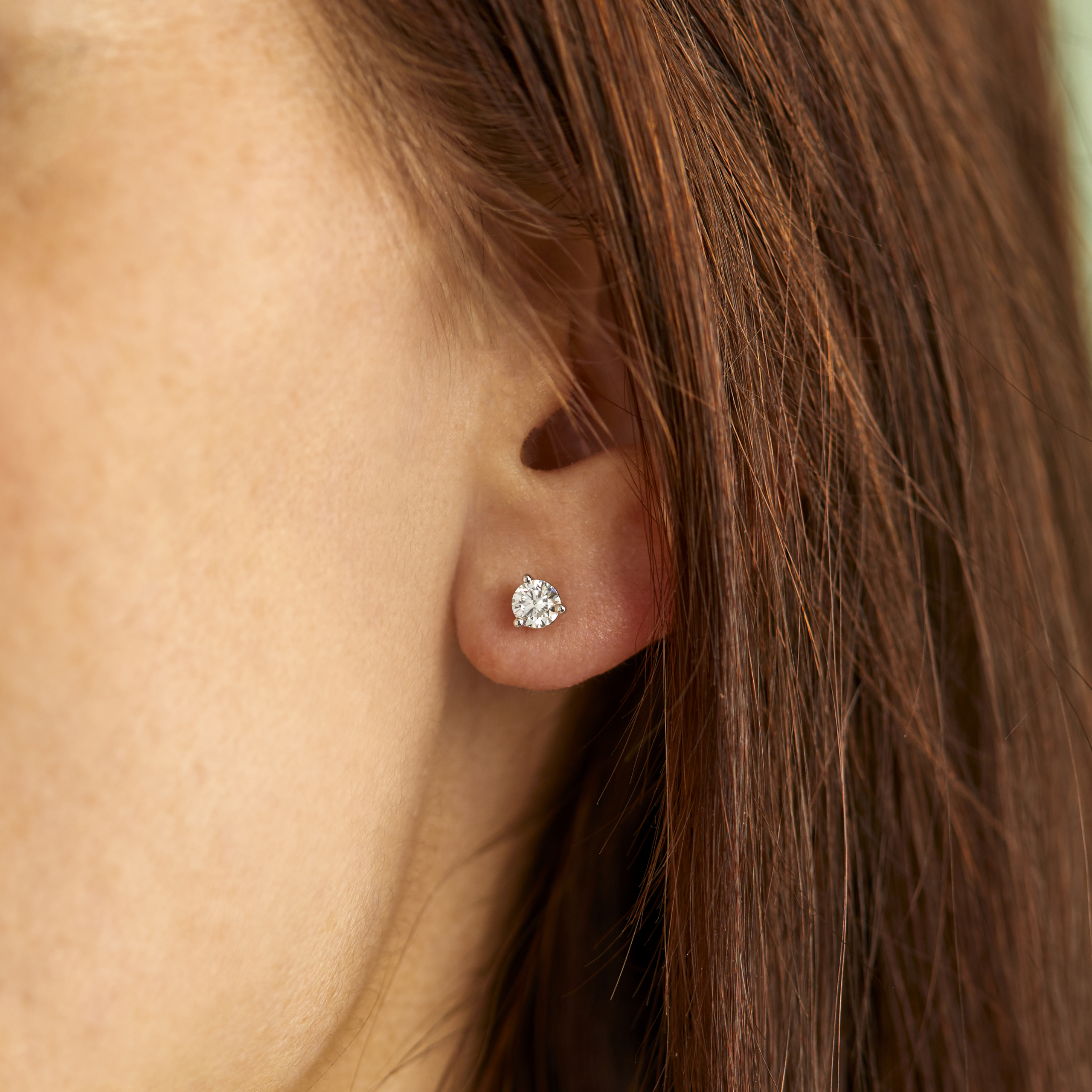 Luna solitaire ørestikker i 14 kt. guld og 0.50 ct. diamanter Luna solitaire ørestikker i 14 kt. guld og 0.50 ct. diamanter - Billede 3