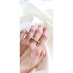 Alberte diamantring i 14 kt. guld og brillantslebne diamanter. - Billede 2